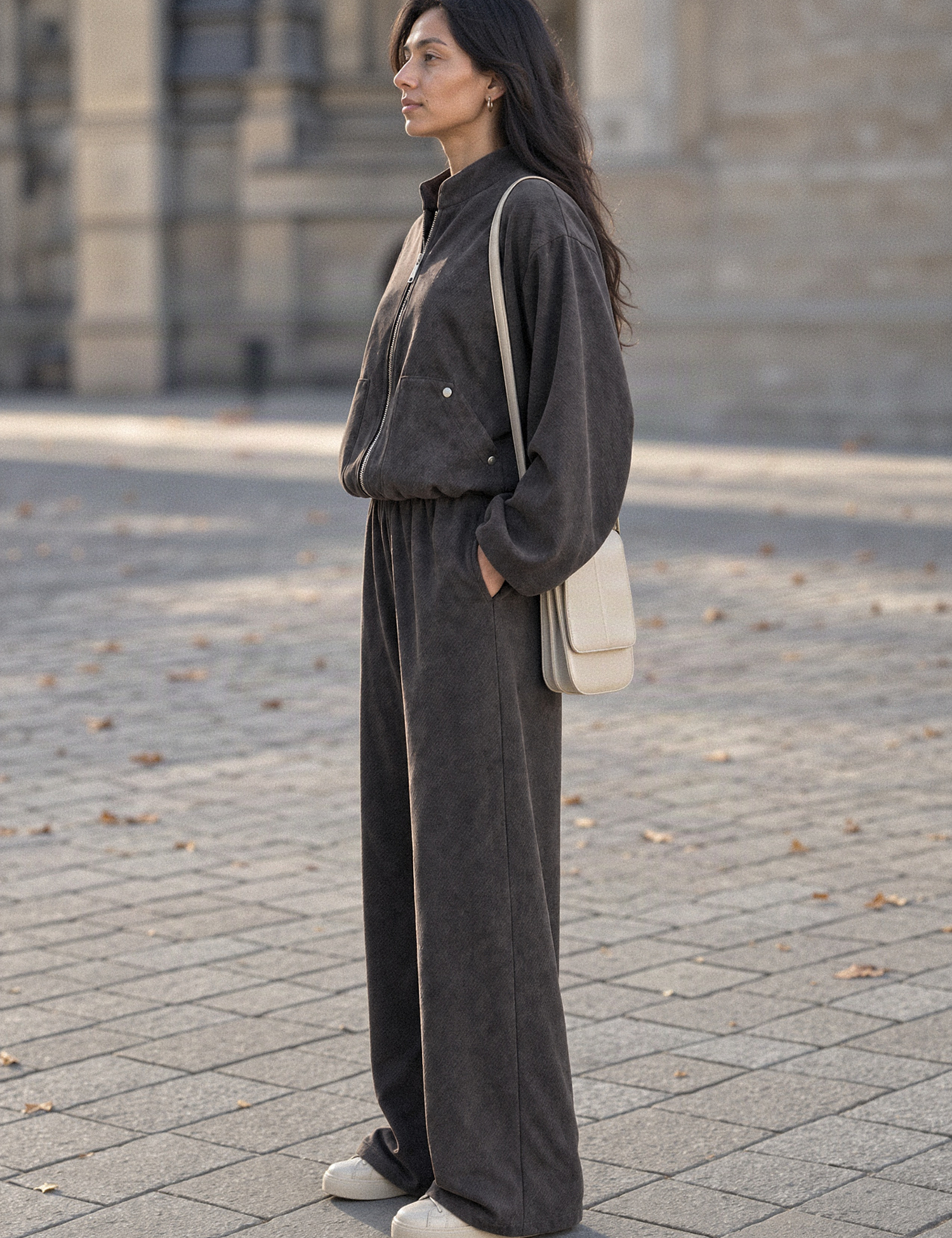 Картинка Бомбер oversize на блискавці коричневий