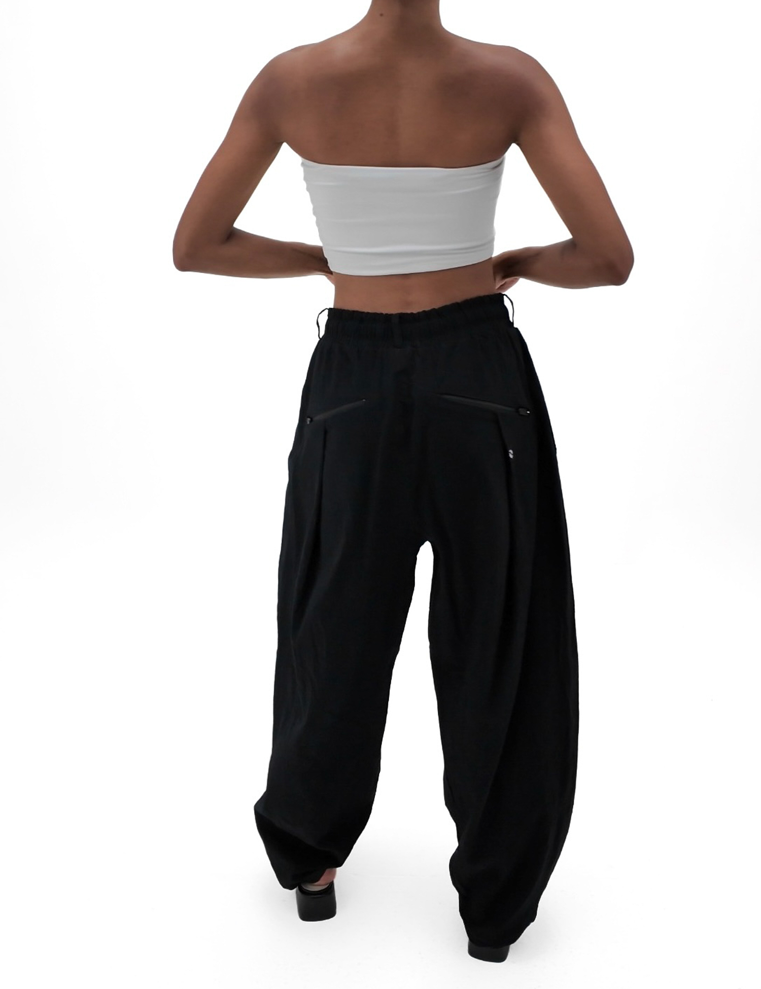 Картинка Джинси balloon fit із куліскою чорні