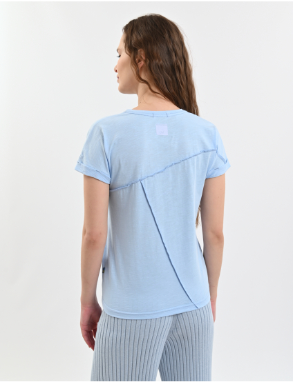 Картинка Футболка блакитна