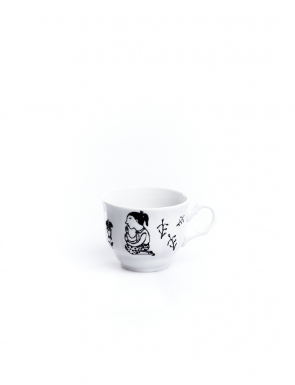 Картинка Біла керамічна чашка з візерунком, 300 мл