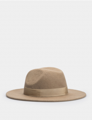 Картинка Жіночий бежевий капелюх