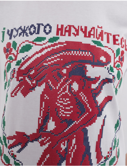 Image Жіноча біла футболка
