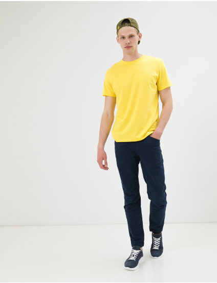 Картинка Чоловіча жовта футболка