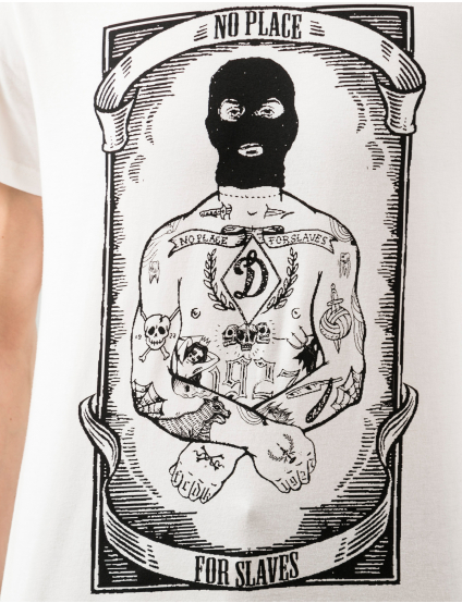 Картинка Біла футболка з принтом