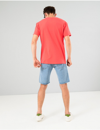 Картинка Чоловіча рожева футболка з принтом