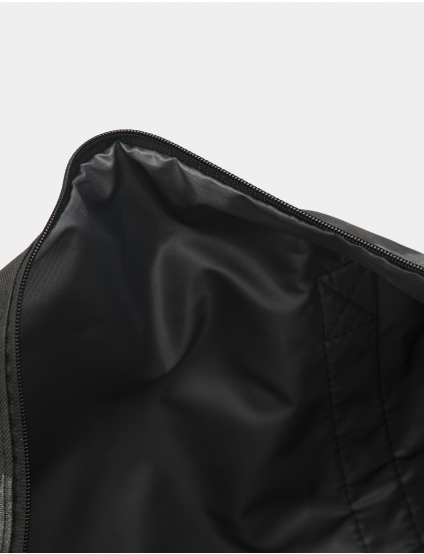 Картинка Чорна сумка з принтом