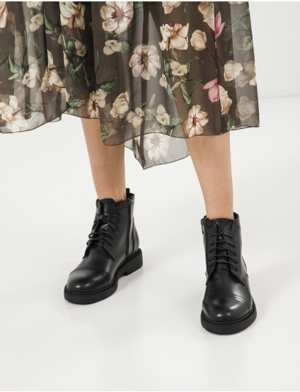 Картинка Жіночі чорні шкіряні черевики