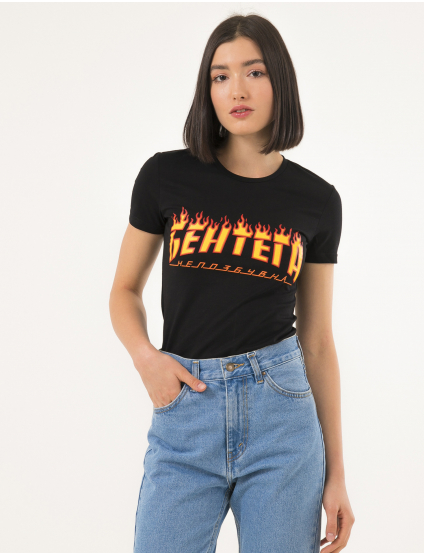 Картинка Футболка чорна з принтом