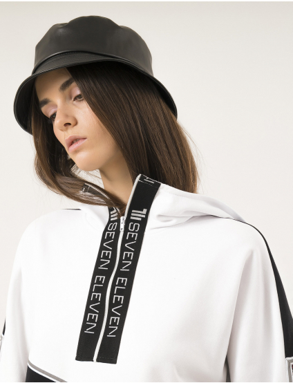 Картинка Жіноче чорно-біле худі з капюшоном