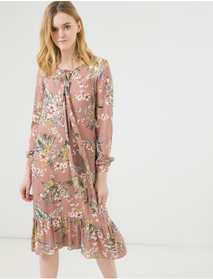 Картинка Рожева сукня з квітковим візерунком