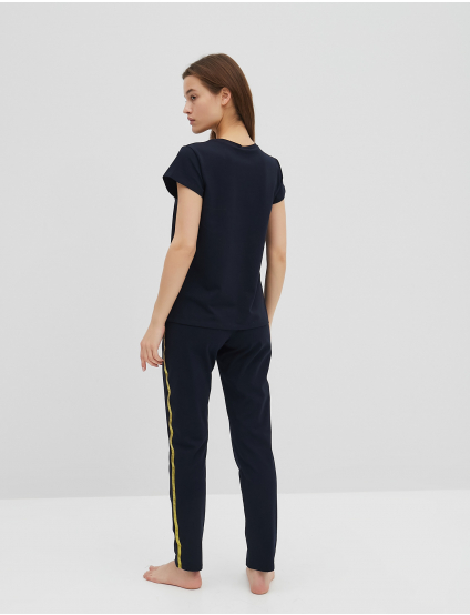 Картинка Жіноча темно-синя піжама з принтом