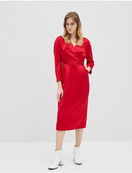 Картинка Червона сукня з поясом