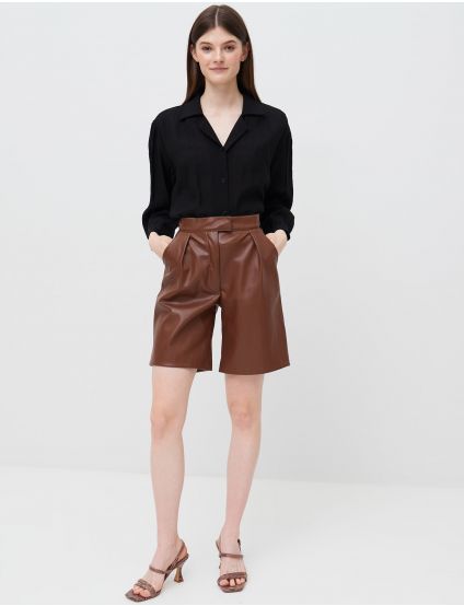 Image Жіночі коричневі шорти з екошкіри