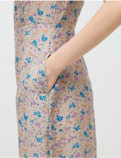 Картинка Сіра сукня з рослинним візерунком
