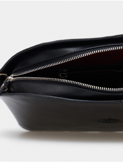 Картинка Чорна шкіряна сумка