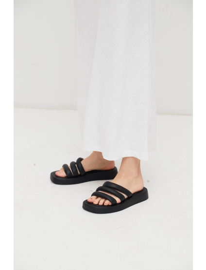 Картинка Жіночі чорні шкіряні шльопанці