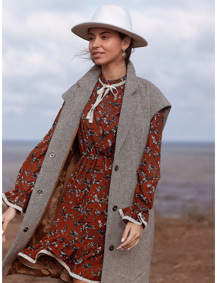 Картинка Бежевий твідовий жилет