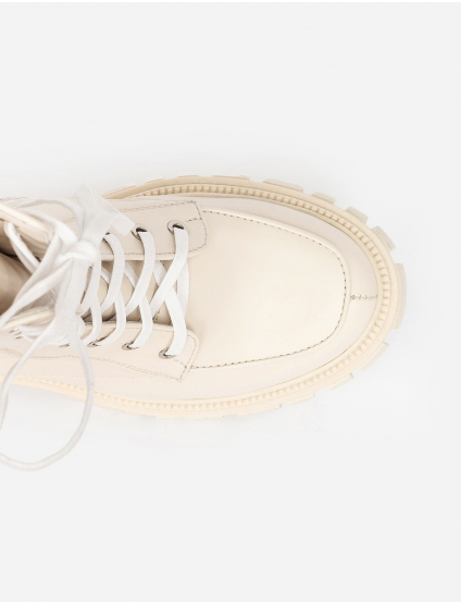 Картинка Бежеві черевики 