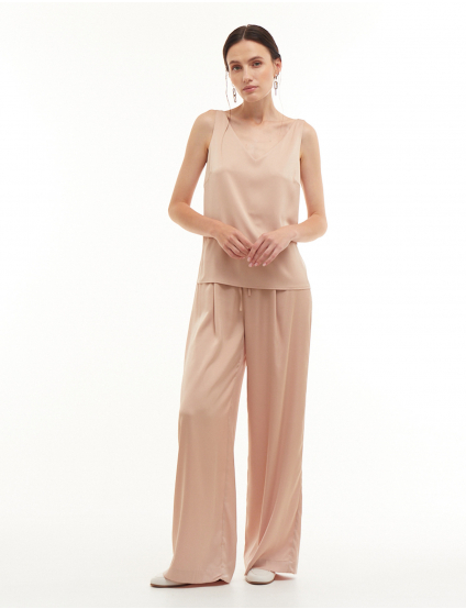 Картинка Топ бежевий