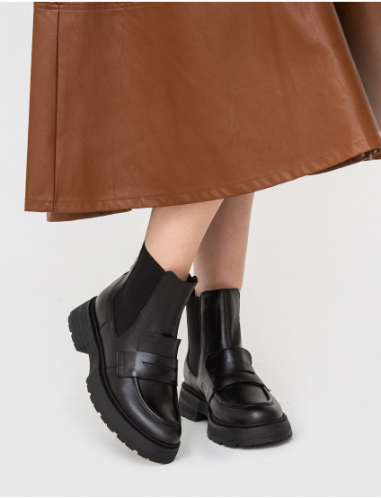 Картинка Чорні шкіряні черевики