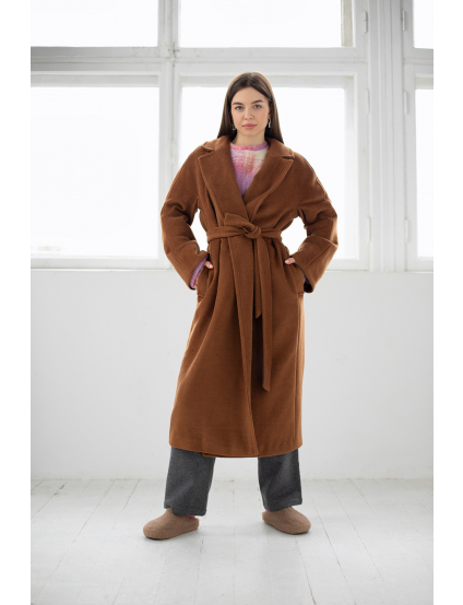 Картинка Коричневе пальто