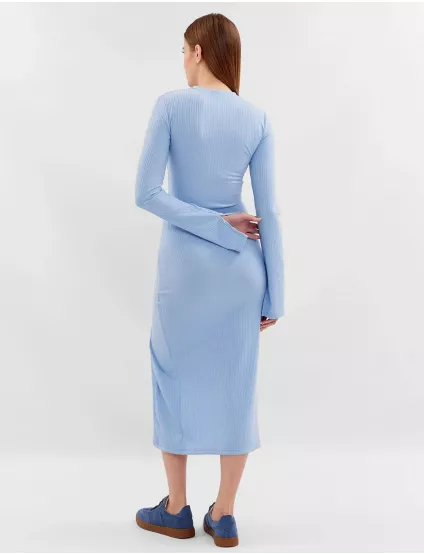 Картинка Сукня міді блакитна в рубчик