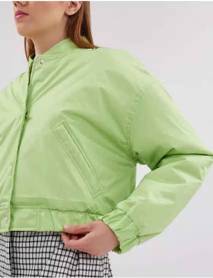 Картинка Куртка-бомбер світло-зелена з екошкіри