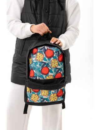 Картинка Чорний рюкзак з різнобарвним принтом
