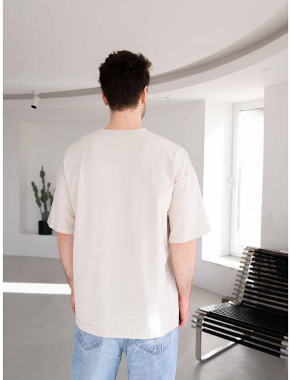 Картинка Футболка бежева