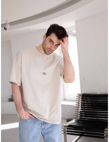 Картинка Футболка бежева