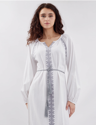 Картинка Вишита сукня міді біла