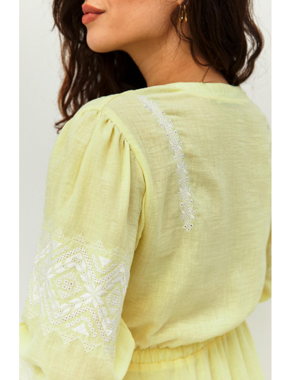 Картинка Літня сукня з вишивкою на рукавах