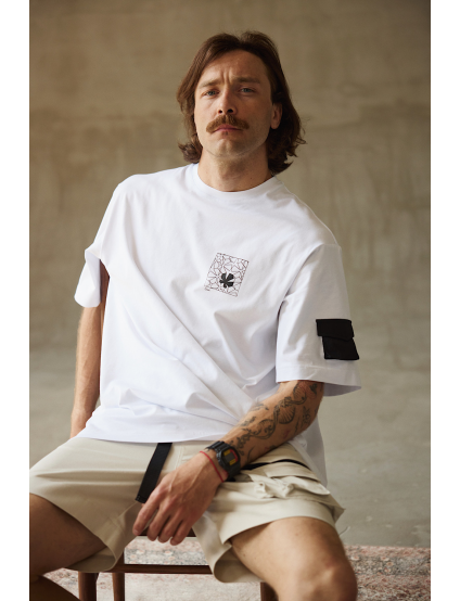 Картинка Біла футболка "Каштани"