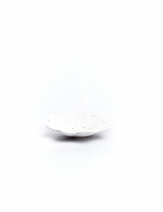 Картинка Тарілка біла керамічна фігурна