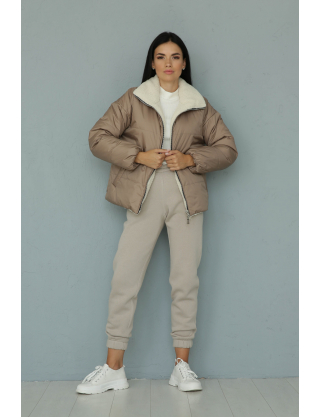 Бежева куртка Картинка Бежева куртка