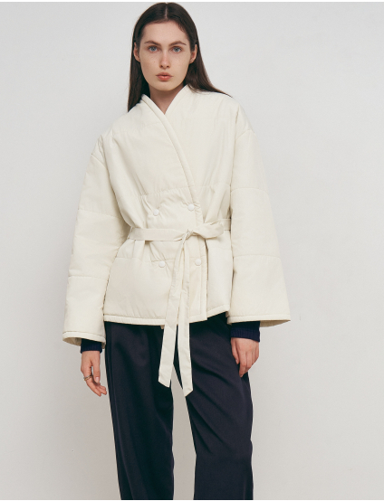 Картинка Біла куртка