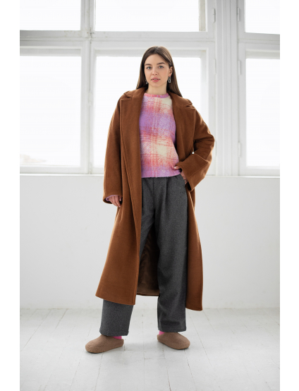 Картинка Коричневе пальто