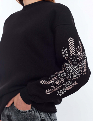 Світшот з вишивкою чорний Картинка Світшот з вишивкою чорний