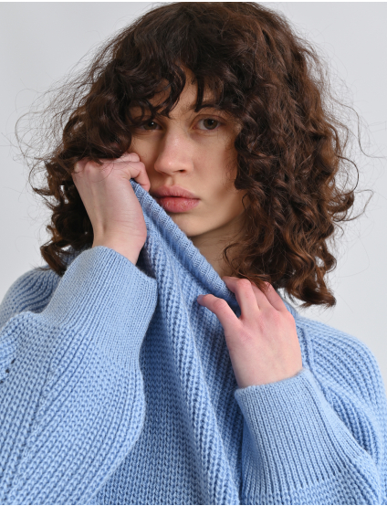 Картинка Светр блакитний