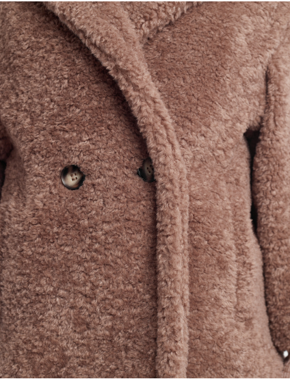 Картинка Бежева шуба