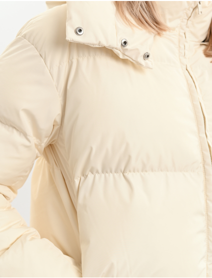 Картинка Куртка-пуховик укорочений молоко