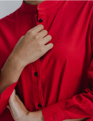 Картинка Сукня-сорочка міді червона
