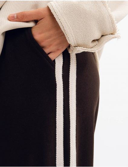 Картинка Штани коричневі