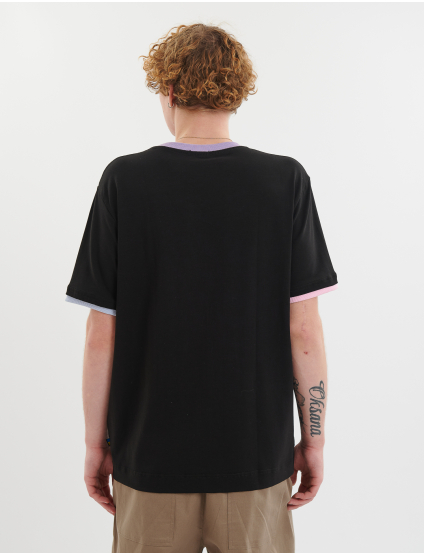 Картинка Футболка чорна 