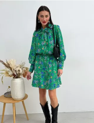 Картинка Сукня міні зелена з квітковим принтом