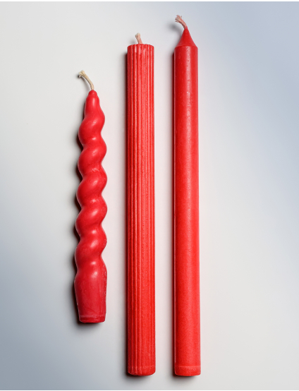 Картинка Набір свічок Red Valentine Taper Candles червоний