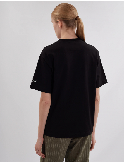 Картинка Футболка чорна з принтом