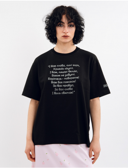 Картинка Футболка чорна з декором 