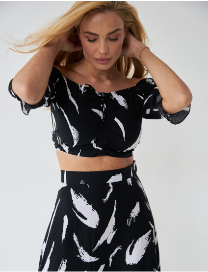 Картинка Топ чорний з принтом