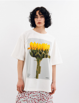 Картинка Футболка "Golden Bloom" біла